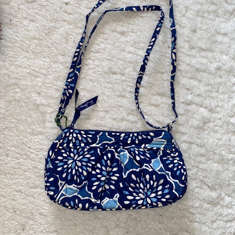 BNWT Vera Bradley Quilted Blue and White Floral Adjustable Crossbody Bag